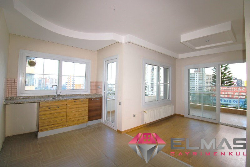 Elmas’tan F. Morel’in En Ünlü Sitesi! Hazır Olun! Lüks 3+1!