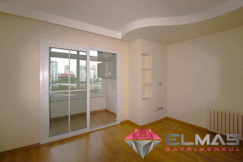 Elmas’tan F. Morel’in En Ünlü Sitesi! Hazır Olun! Lüks 3+1!