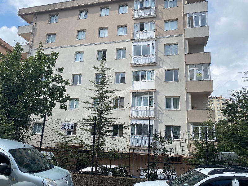 Ümraniye Adem yavuz mahallesi sera kent sitesi kiralık 3+1 Daire 