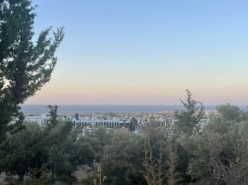 Kaçırılmayacak Fırsat Kıbrıs Girne Alsancak ta Kesilmez Ful Deniz Manzaralı % 90 İmarlı Fırsat Arsa