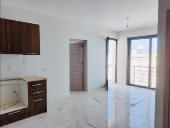 Kıbrıs Girne Karaoğlanoülu nda Ana caddeye Yakın Son 1+1 ve 2+1 Sıfır Daire
