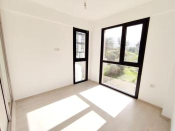  Kıbrıs Girne Merkezde Satılık 3+1 Daireler 