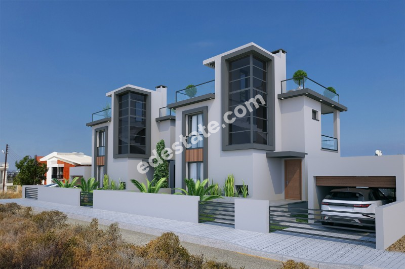 Girne Çatalköy'de Deniz Manzaralı Havuzlu Satılık 4+1 Yeni Villa