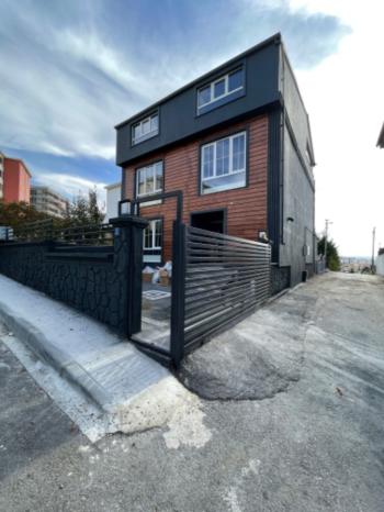 GÜVENAY - ÇORUM HİTİT PARK 2 SİTESİ YAKINI SATILIK 5+1 VİLLA