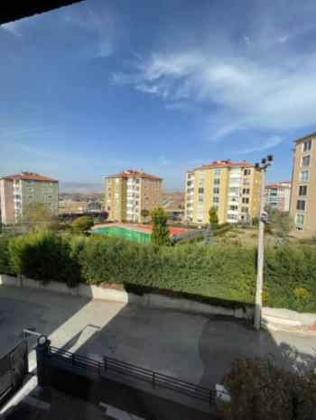 GÜVENAY - ÇORUM HİTİT PARK 2 SİTESİ YAKINI SATILIK 5+1 VİLLA
