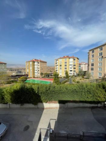 GÜVENAY - ÇORUM HİTİT PARK 2 SİTESİ YAKINI SATILIK 5+1 VİLLA