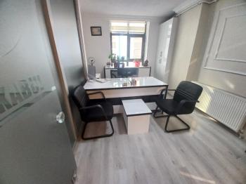 GÜVENAY - ÇORUM Yavruturna Gazi Caddesi'nde Merkezi Konumda Satılık Ofis!