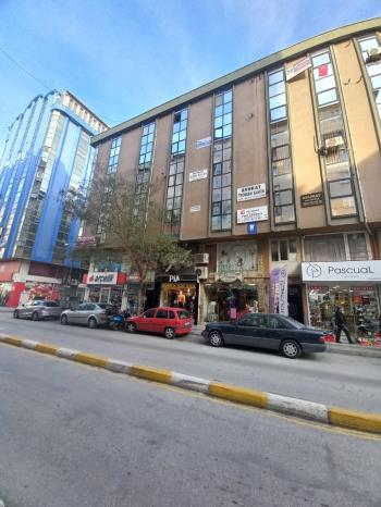 GÜVENAY - ÇORUM Yavruturna Gazi Caddesi'nde Merkezi Konumda Satılık Ofis!