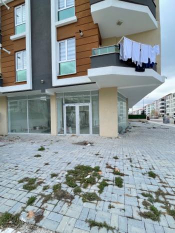 GÜVENAY - ÇORUM OSMANCIK YOLU ÜZERİ KİRALIK 200 M² DÜKKAN 