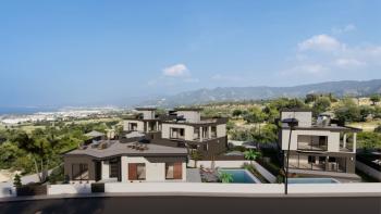 Kıbrıs Girne Esentepe'de Satılık Havuzlu Villa