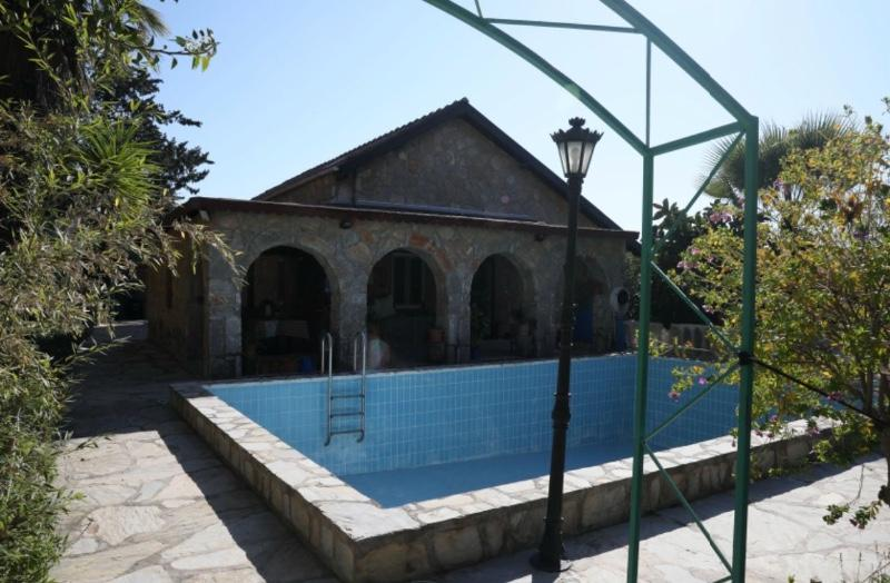 Ataköy’de Müstakil Havuzlu Villa 