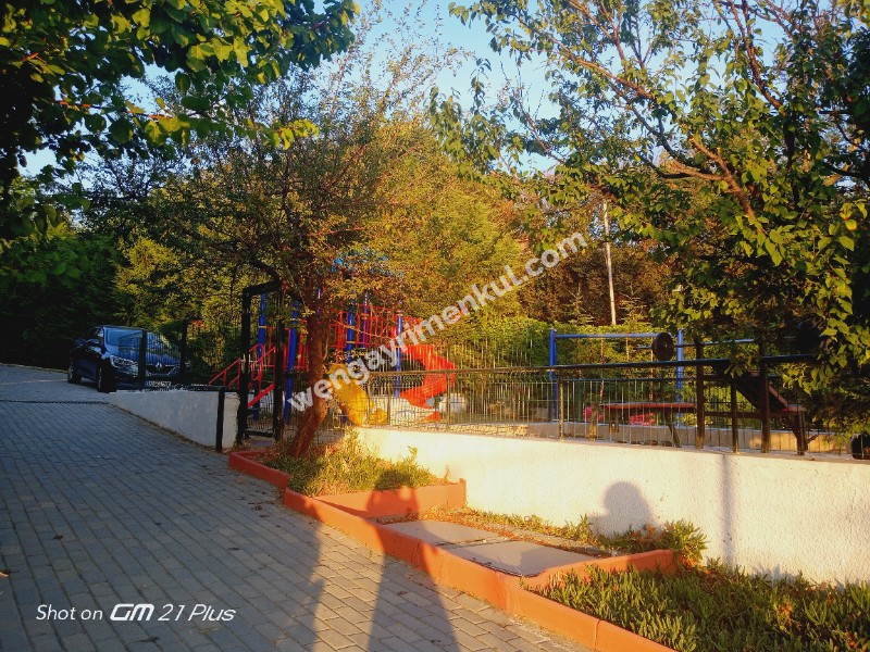 Güzelce'de Kendine Ait Plajı Olan Villa Kent Sitesinde 5+1 Kiralık Villa