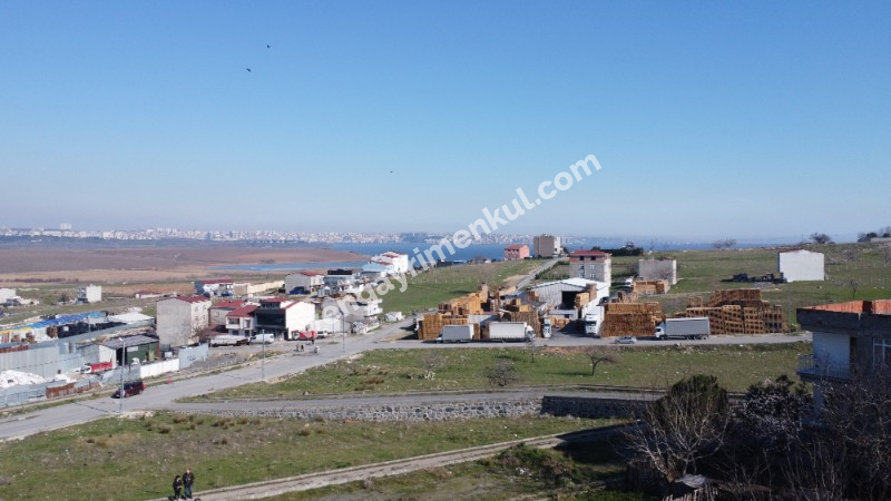 Firuzköy'de 582 m' Konut İmarlı Arsa