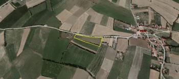 GÜVENAY - ÇORUM CELİLKIRI KÖYÜ YOL ÜZERİNDE 1,400 M² TARLADAN HİSSE