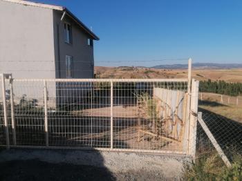 GÜVENAY - ÇORUM MERKEZE 15 KM BEYDİLİ İLERİSİ SATILIK EVİ OLAN BAĞ