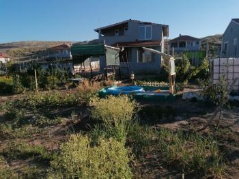 GÜVENAY - ÇORUM MERKEZE 15 KM BEYDİLİ İLERİSİ SATILIK EVİ OLAN BAĞ