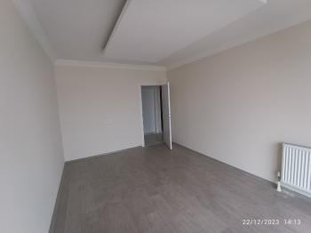 GÜVENAY - ÇORUM OSMANCIK YOLU ÜZERİ YUMURTA OKULU YANI 3+1 DAİRE