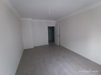 GÜVENAY - ÇORUM OSMANCIK YOLU ÜZERİ YUMURTA OKULU YANI 3+1 DAİRE