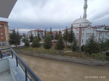 GÜVENAY - ÇORUM KEVSER CAMİ YANI SIFIR 3+1 SATILIK 