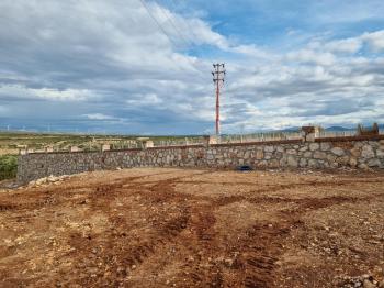 AYDIN DİDİM YALIKÖY 350 M² SATILIK ETRAFI ÇEVRİLİ BAHÇE