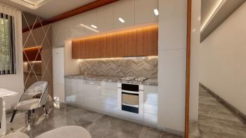 KIBRIS GİRNE MERKEZDE SATILIK 1+1 DAİRE