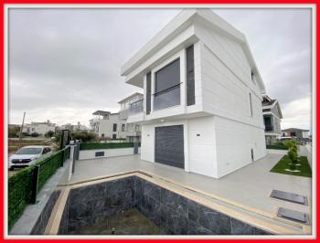 Didim'de Satılık 4+1 Ayrı Mutfaklı Satılık Villa