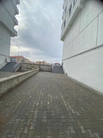 GÜVENAY - ÇORUM FEN LİSESİ BÖLGESİNDE KİRALIK 4+1 DAİRE