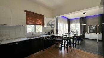 Zeytinlik Bölgesinde Özel Tasarim Türk Tapulu Satılık Lüks Villa!