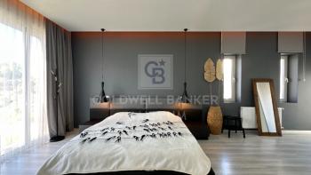 Zeytinlik Bölgesinde Özel Tasarim Türk Tapulu Satılık Lüks Villa!