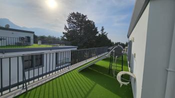 Girne Merkezde Yeni Yapilan 3+1 Satılık ikiz Villa!