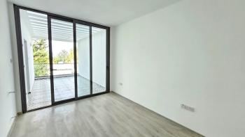 Girne Merkezde Yeni Yapilan 3+1 Satılık ikiz Villa!