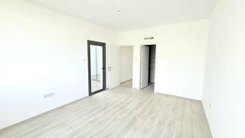 Girne Merkezde Yeni Yapilan 3+1 Satılık ikiz Villa!