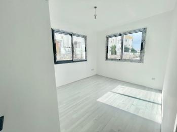 KIBRIS GİRNE ALSANCAK BÖLGESİNDE ZEMİN KATTA SATILIK  2+1 DAİRE