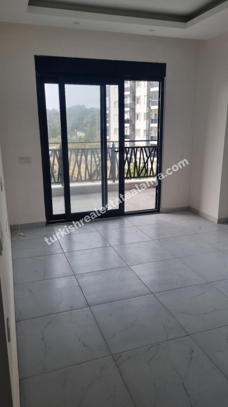 1+1 SATILIK DAİRE AVSALLAR ALANYA 