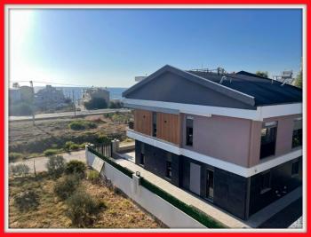 Didim'de Denize 150 Metre Mesafede Satılık Villa