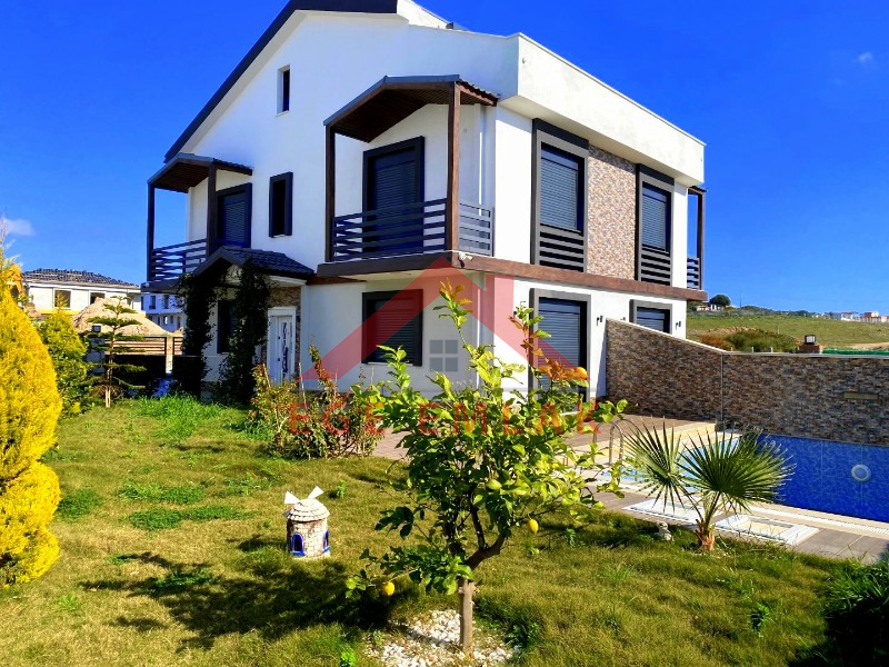 Didim'de Satılık Yazlık Villa