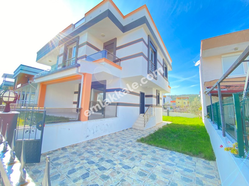 Seferihisar Doğanbey'de  Satılık Mustakil Sıfır Lüx 3+1 Villa