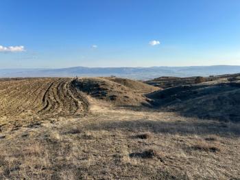 GÜVENAY - ÇORUM ORGANİZEYE YAKIN 70 DÖNÜM SATILIK TARLA