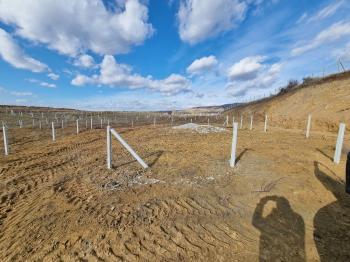 GÜVENAY - ÇORUM BARAJ MANZARALI MERKEZDE 475 M² BAHÇELER