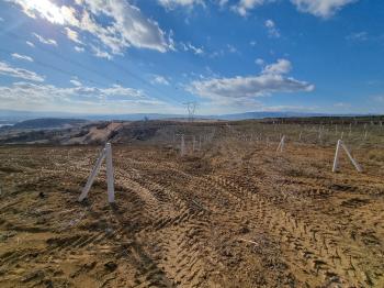 GÜVENAY - ÇORUM BARAJ MANZARALI MERKEZDE 475 M² BAHÇELER