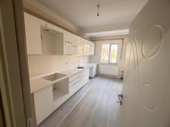 GÜVENAY - ÇORUM TEKCEVİZ MEVKİİ 3+1 SIFIR KİRALIK DAİRE