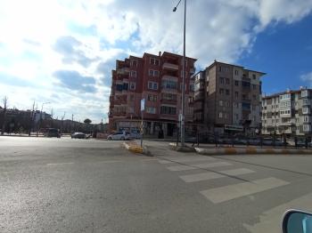 GÜVENAY - ÇORUM CEMİLBEY CADDESİ ÜZERİ SATILIK DÜKKAN 