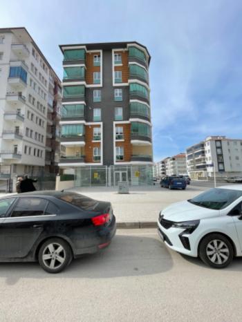 GÜVENAY - ÇORUM OSMANCIK YOLU ÜZERİ KİRALIK 200 M² DÜKKAN 