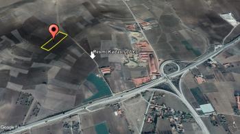 GÜVENAY - ÇORUM ALACA YOL AYRIMI YAKINI 17 DÖNÜM SATILIK TARLA