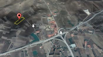 GÜVENAY - ÇORUM ALACA YOL AYRIMI YAKINI 17 DÖNÜM SATILIK TARLA