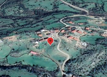 Çanakkale'de Doğayla Buluşan Yatırım Fırsatı: 1.245 m2 Köy Yerleşik Alanı İmarlı Arsa