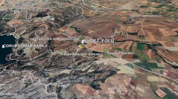 GÜVENAY - ÇORUM BARAJI ÜST TARAFI MANZARALI 1,270 M² SATILIK BAHÇE