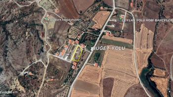 GÜVENAY - ÇORUM BARAJI ÜST TARAFI MANZARALI 1,270 M² SATILIK BAHÇE