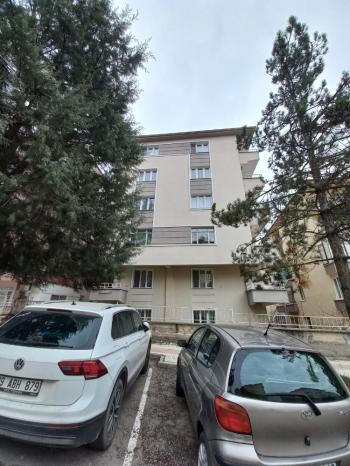 GÜVENAY – ÇORUM BAHÇELİEVLER İLKOKULU CİVARINDA – 3+1 SATILIK DAİRE