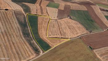 Güvenay - Çorum İskilip Yolu Deliler Köyü Üstü 13 Dönüm Satılık Tarla